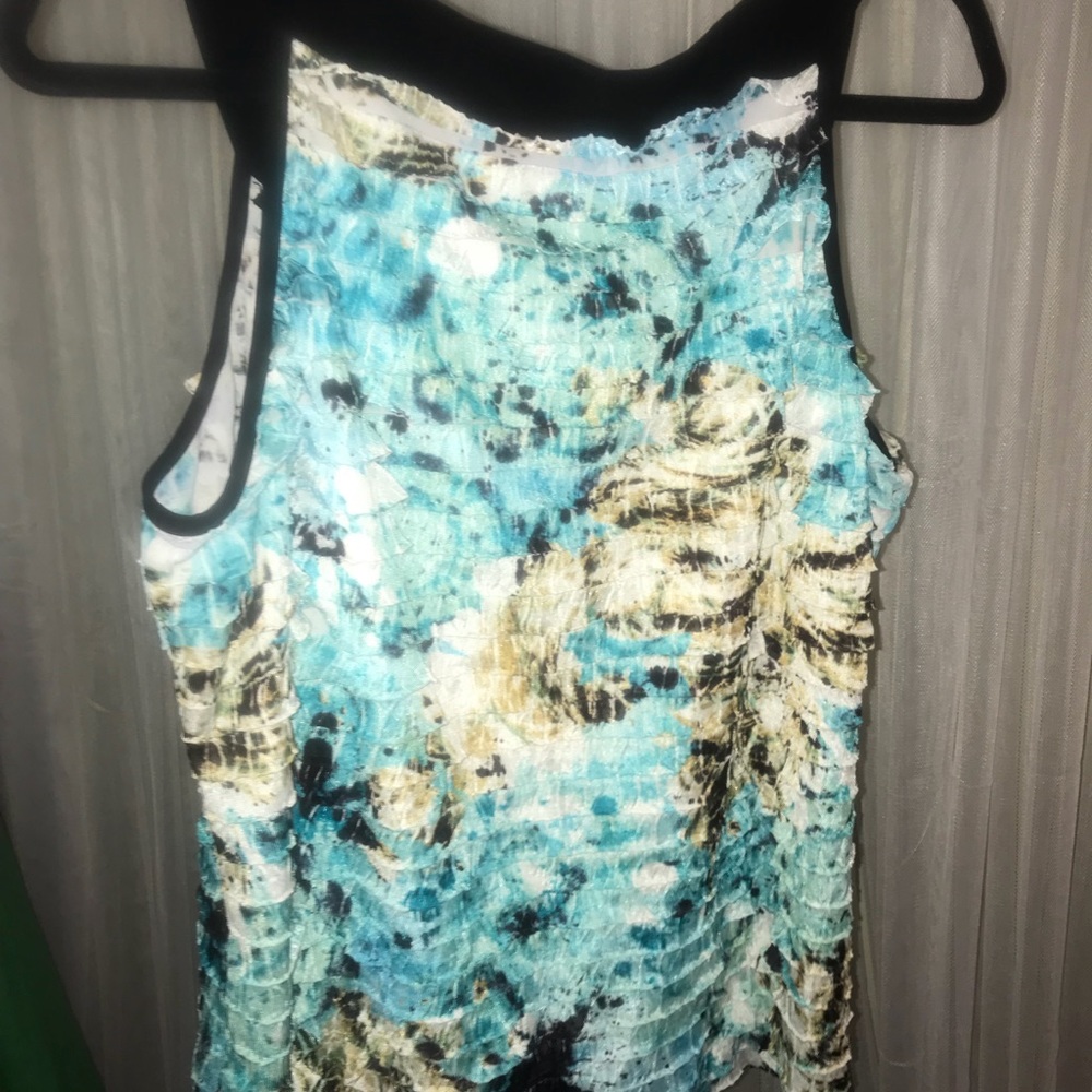Women’s dressy tank XL